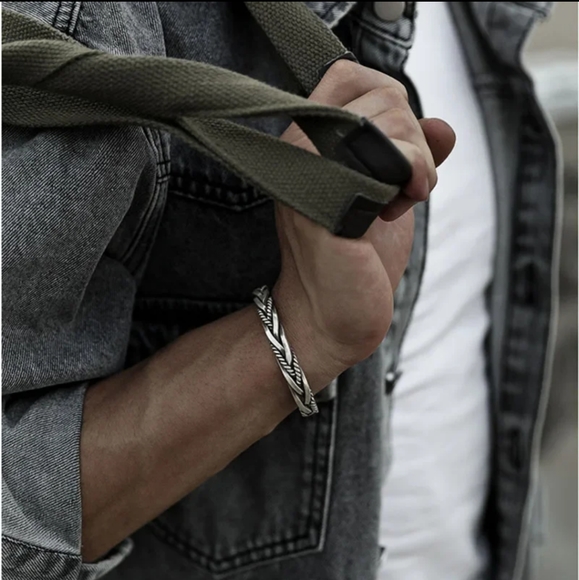 Sterling Silver 925 Plated Adjustable Men's Cuff Bracelet - Picture 4 of 4